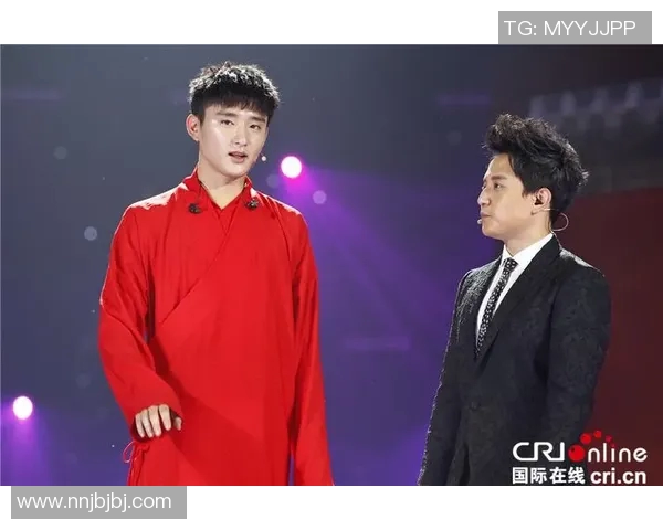假装足球明星男朋友的甜蜜日常与意外挑战 假装足球明星男朋友的甜蜜日常与意外挑战